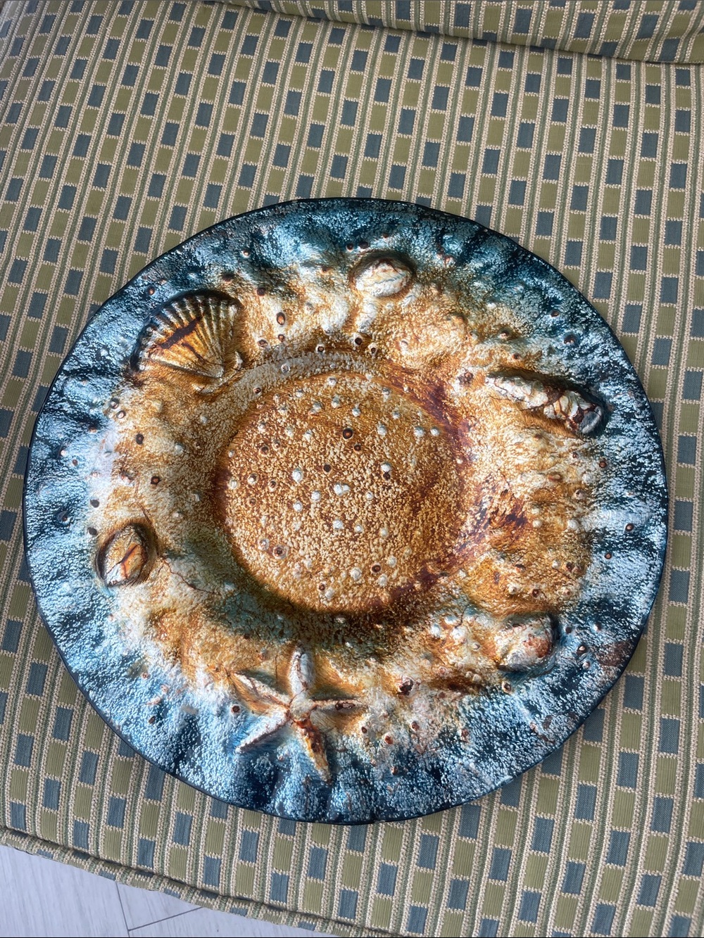 Decorative Ocean-Themed Glass Plate in Blue and Gold